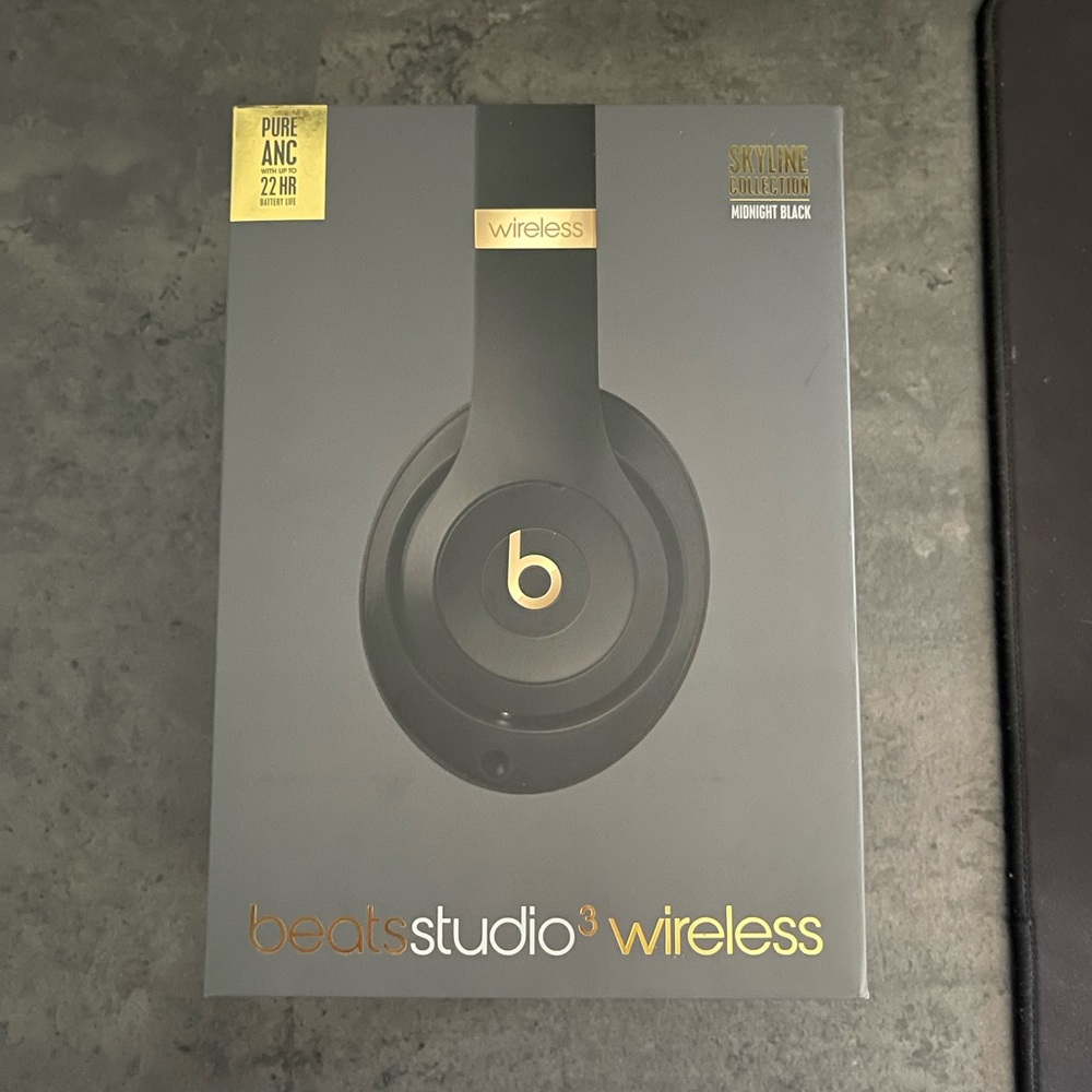 Beats Studio 3 Wireless - The Beats Skyline Collection - Midnight Black